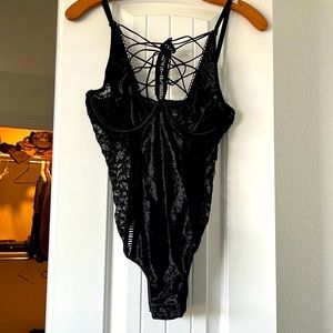 Best on Earth Lace up Teddy